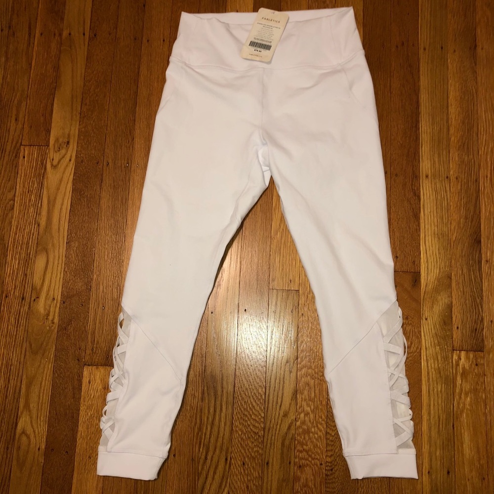 NWT High Waisted White Fabletics Leggings